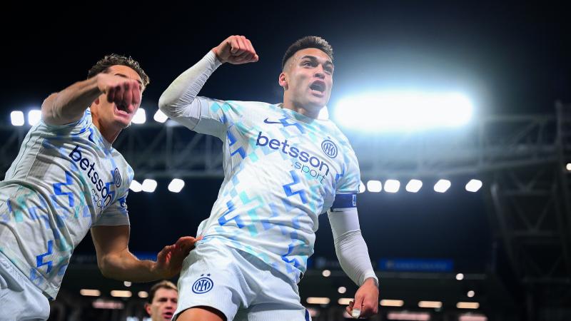 攻守兼备助博洛尼亚斩落领头羊那不勒斯，卢库米当选全场最佳（博洛尼亚力克榜首那不勒斯，卢库米攻防俱佳荣膺全场最佳）