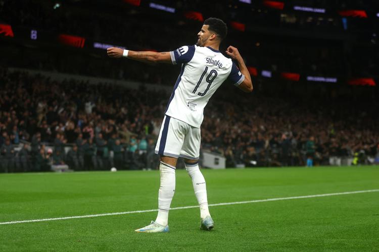 今天是北京时间2025年12月11日星期四,欢迎收看早报！（北京时间2025年12月11日（星期四），早报与您相约！）