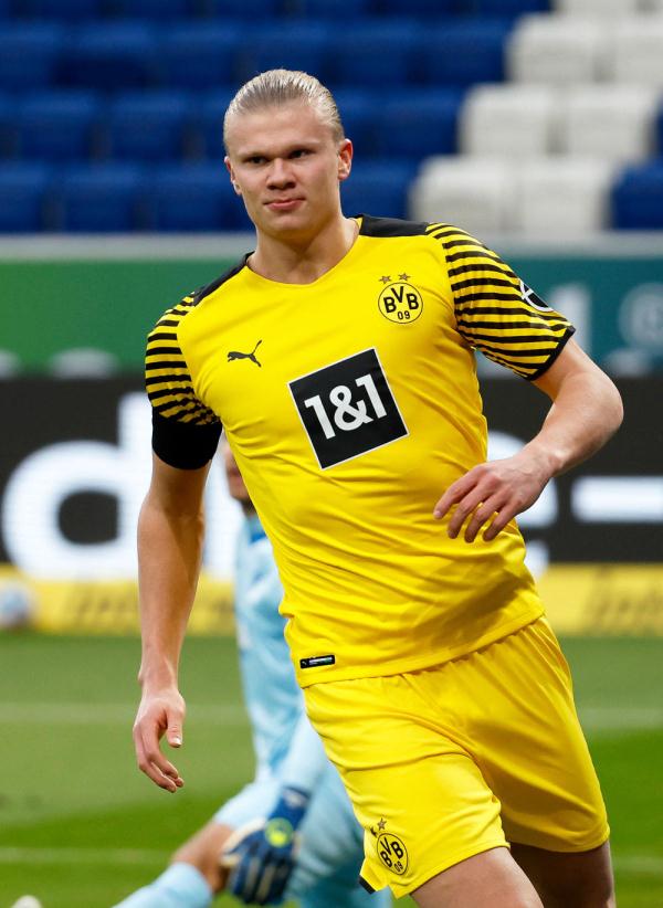 湖凯大战伤病报告：东契奇缺席，斯玛特和杰伦·布朗出战成疑（湖凯之战伤情更新：东契奇无缘登场，斯玛特与杰伦·布朗出战存疑）