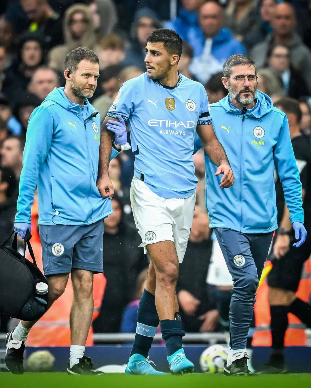 贝纳蒂亚：除了德布劳内，夏窗我们还联系过韦斯利-福法纳（贝纳蒂亚：夏窗不止德布劳内，我们也联系过韦斯利-福法纳）