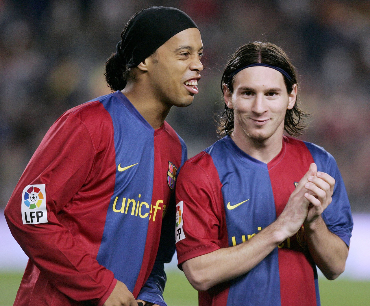 勒沃库森客场3-1狼堡，蒂尔曼传射，霍夫曼、塔普索巴建功（勒沃库森做客3比1力克狼堡，蒂尔曼传射，霍夫曼与塔普索巴破门）