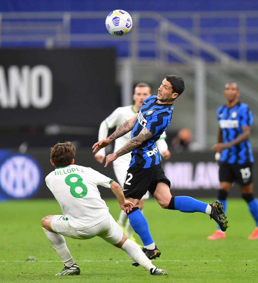 记者：阿坎吉因流感缺席训练，球员身体状况将于明日进行评估（记者：阿坎吉因流感无缘训练，身体情况将在明日评估）