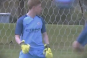 杜锋官方认证！19岁新星获期许 他能成广东下一个传奇？（杜锋亲口认可！19岁新星获厚望，他会是广东的下一位传奇吗？）