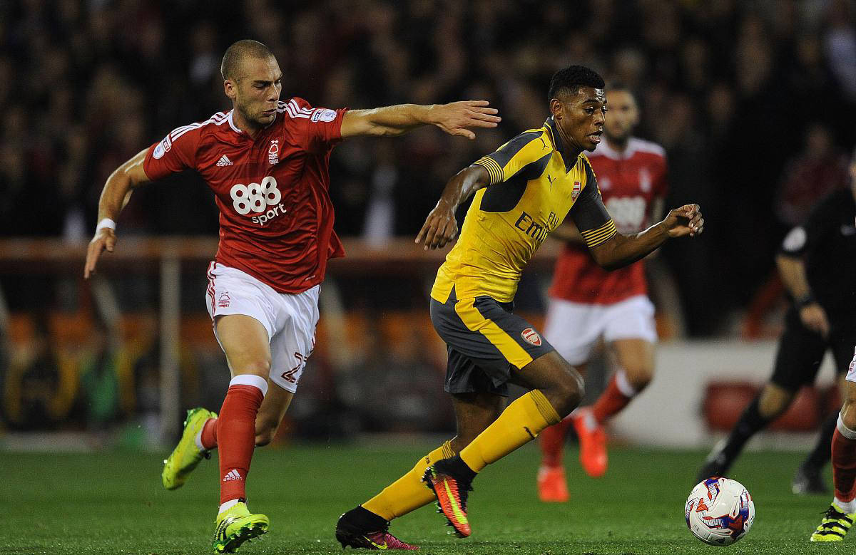 追梦谈扣篮大赛：现在让一些不在NBA的人来扣，这太逆天了（追梦评扣篮大赛：竟让非NBA球员参赛，太离谱了）